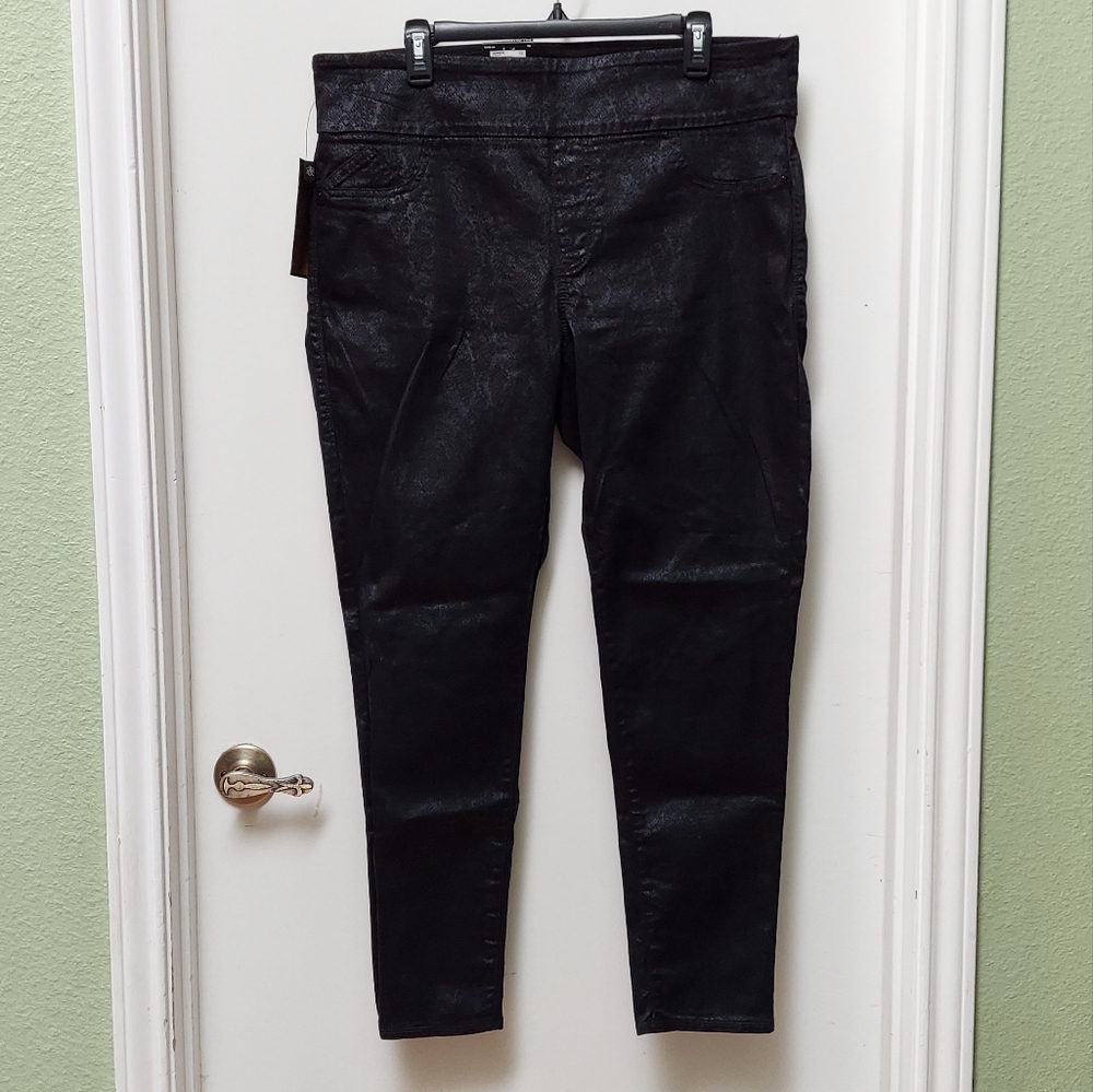 Women's Plus Size Rock And Republic Black Print Jeggings Size 18